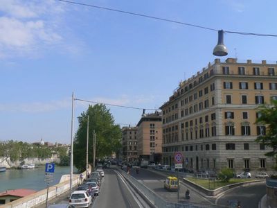 Натиснете за да видите снимката уголемена